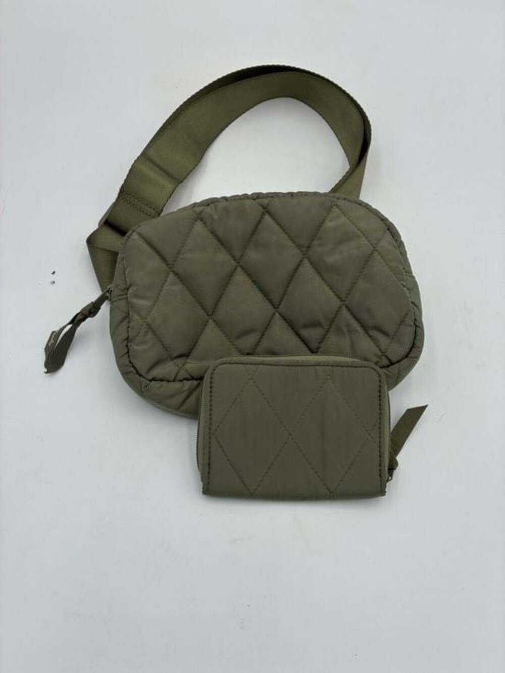 Vera Bradley Quilted Olive Green Crossbody Sling with Zip Pouch - Picture 2 of 6